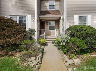 1507 Wagon Wheel Ct, Freehold, NJ 07728