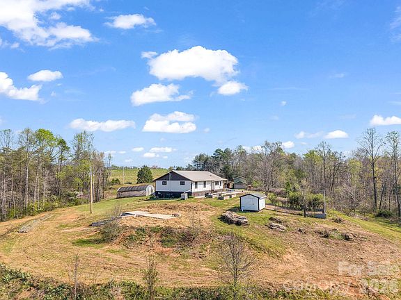 5th image of 990 Romey Campbell Rd