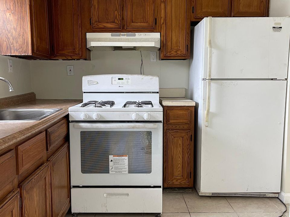 2110 Light St, Bronx, NY 10466 Zillow