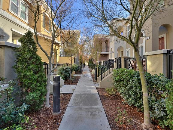 3rd image of 2159 Pomme Ct