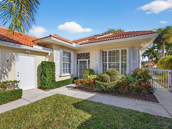 5th image of 520 E Tall Oaks Drive