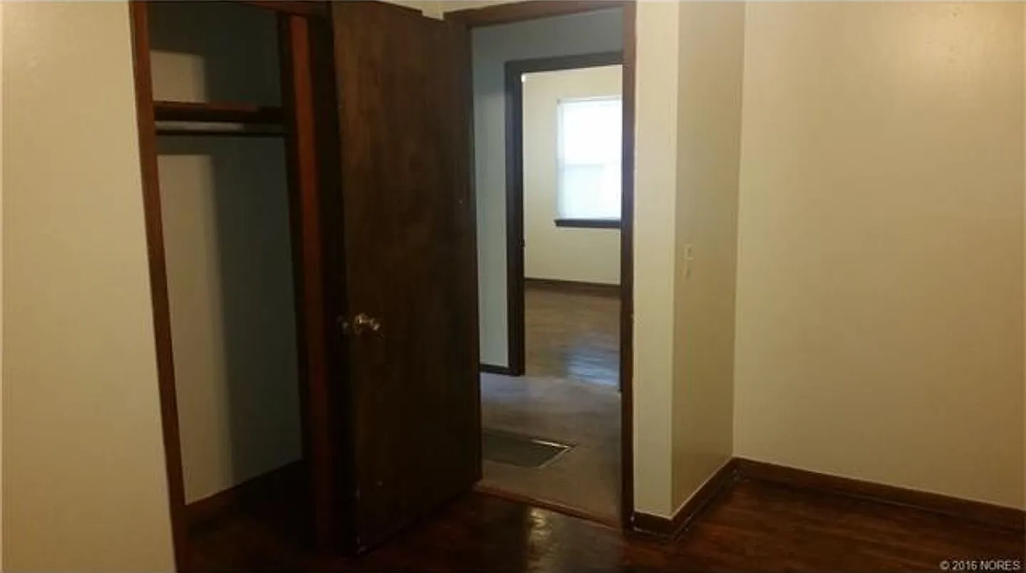 Vibrant 3 bedroom 1 bathroom — Photo 4