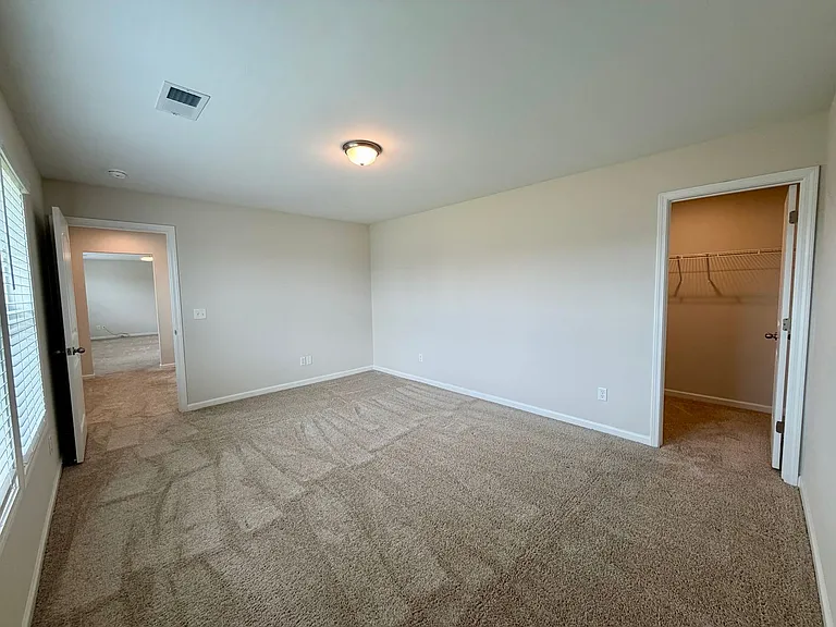 2370 Alden Dr — Photo 17
