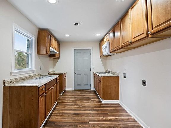 5th image of 79 Anderson Ave NW