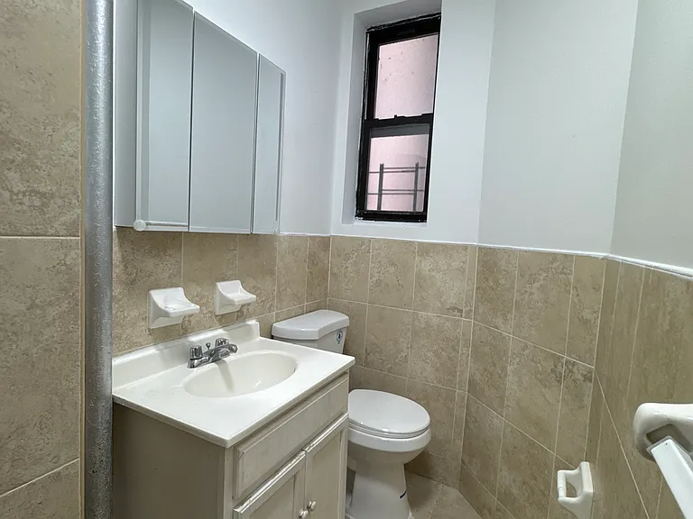 1 Arden St #202 — Photo 6
