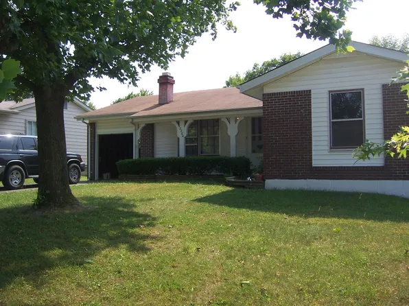 2204 Bentley Manor Dr, Fenton, MO 63026