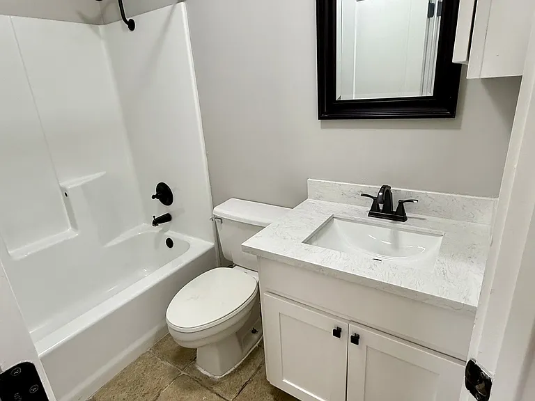 302 N Montevideo Ave #4 — Photo 8