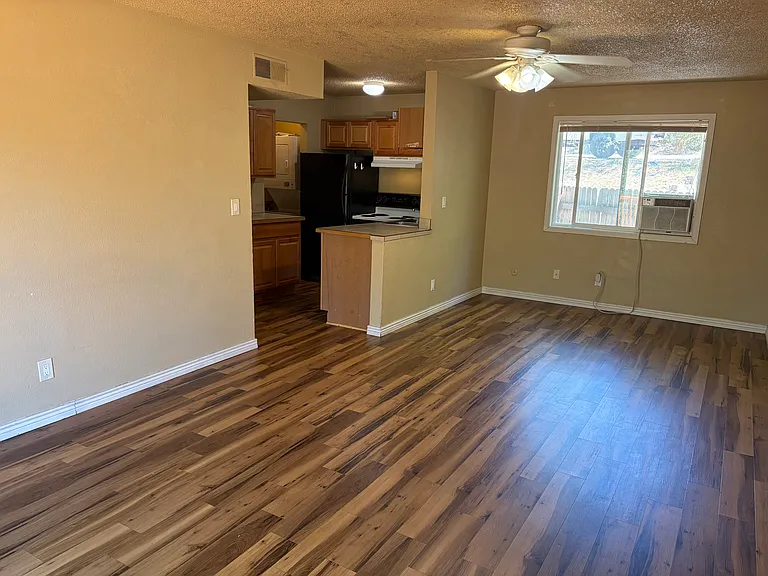 730 E Vermijo Ave #B — Photo 4