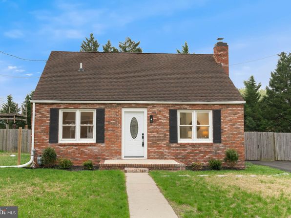 28 Kellington Dr, Pasadena, MD 21122