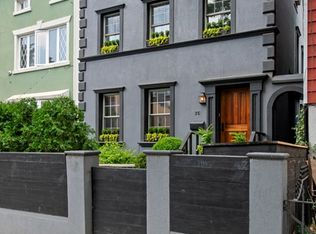 35 Devoe St, Brooklyn, NY 11211