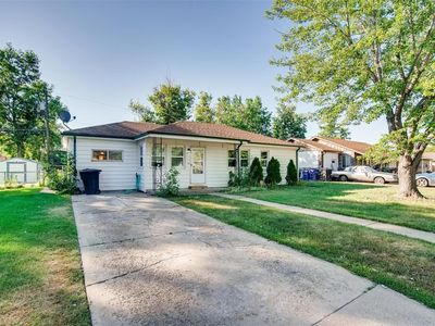 1572 S Newton St, Denver, CO, 80219