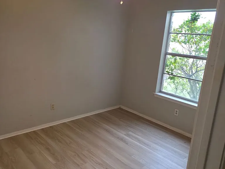 5510 Brookview Ct — Photo 16