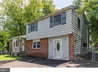 707 Fitzwatertown Rd, Willow Grove, PA 19090