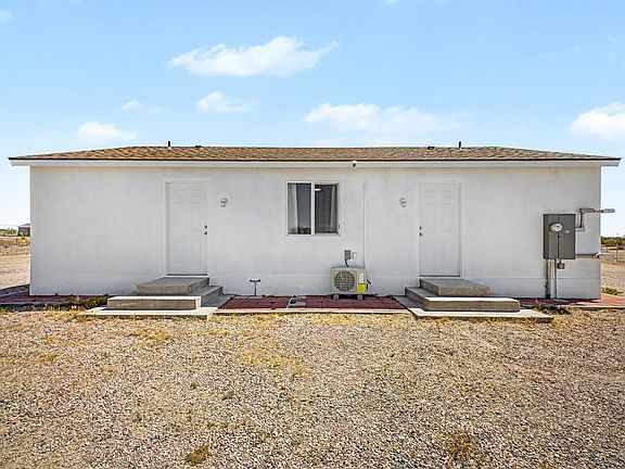 2nd image of 34233 W Sahuaro St