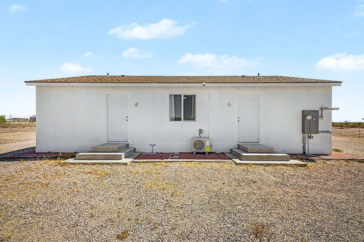 Building Photo - 34233 W Sahuaro St