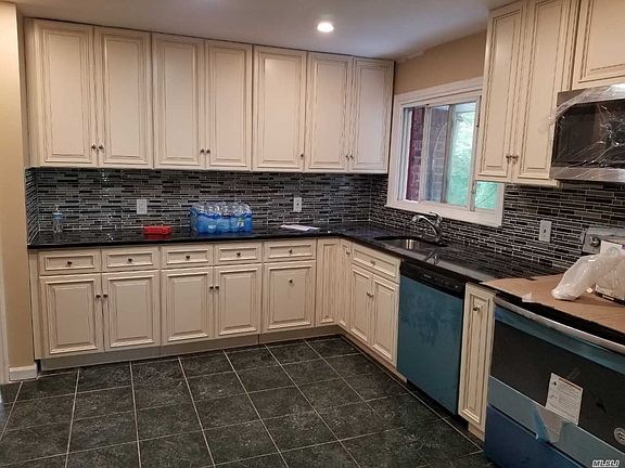 4th image of 619 Knight Dr