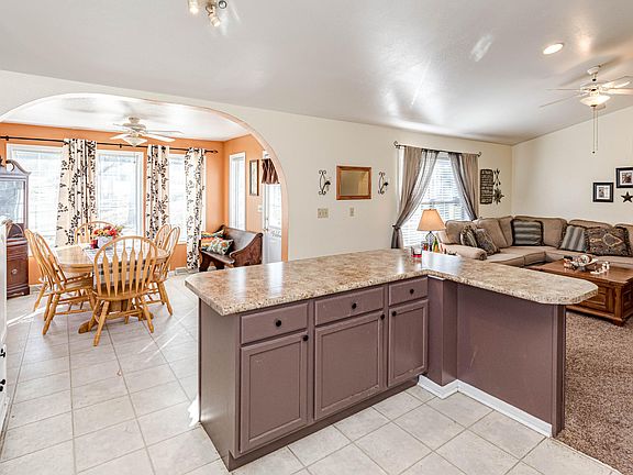 4th image of 5007 Willowby Dr