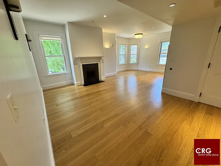 31 Gardner Rd #200A — Photo 3