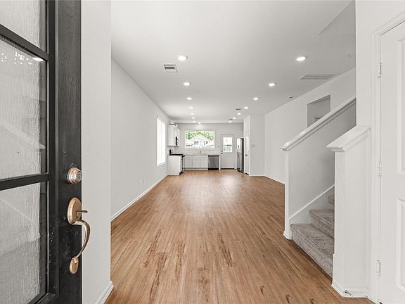 2nd image of 1938 Foxtail Creek Ct