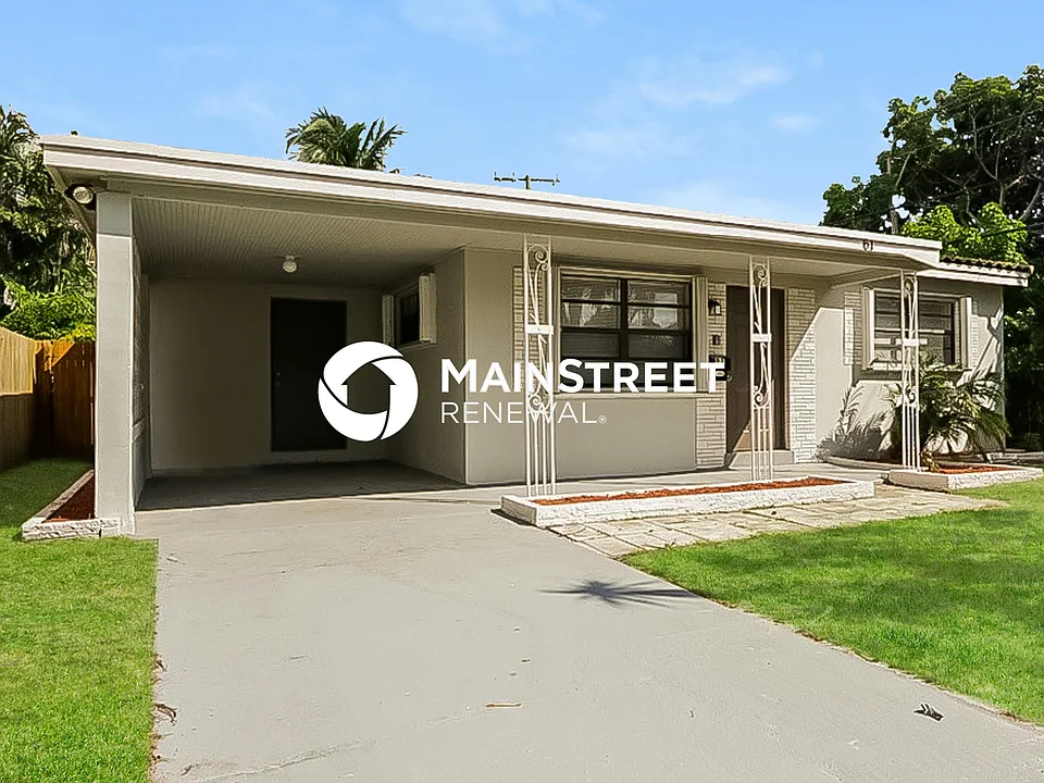 61 NW 48th St