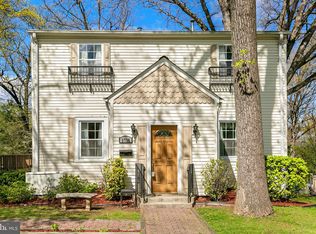 9710 Sutherland Rd, Silver Spring, MD 20901