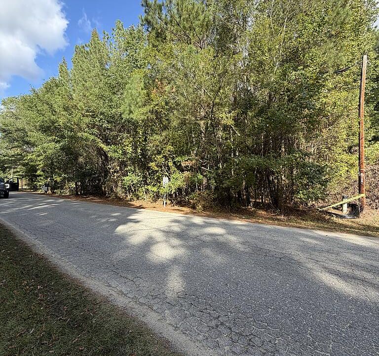 2nd image of LOT Pine St #C