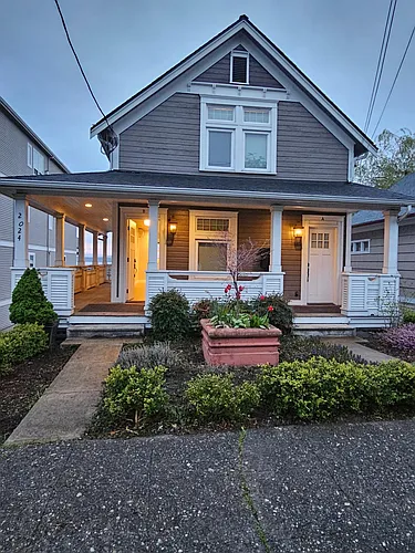 2024 Grand Ave #C Photo 1