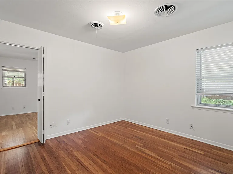4402 Terrilance Dr — Photo 12