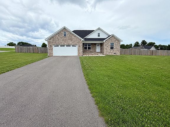 2nd image of 140 Gracelynn Cir