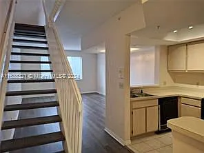 735 SW 148th Ave — Photo 5
