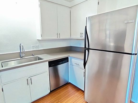 4th image of 4248 Arch Dr #3