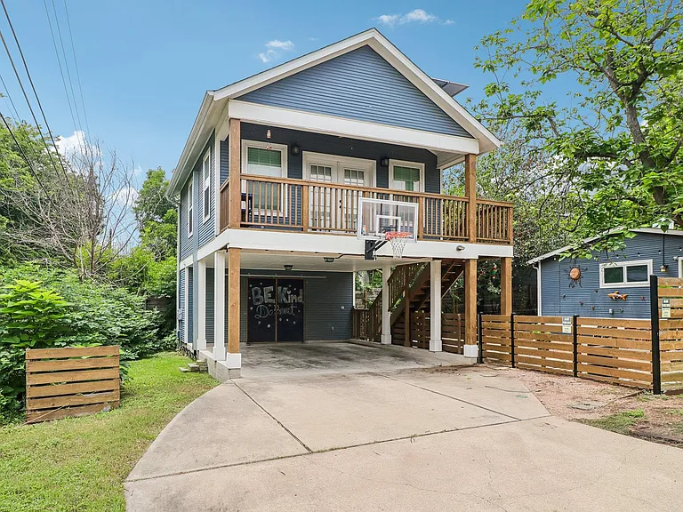 4315 Bellvue Ave — Photo 28