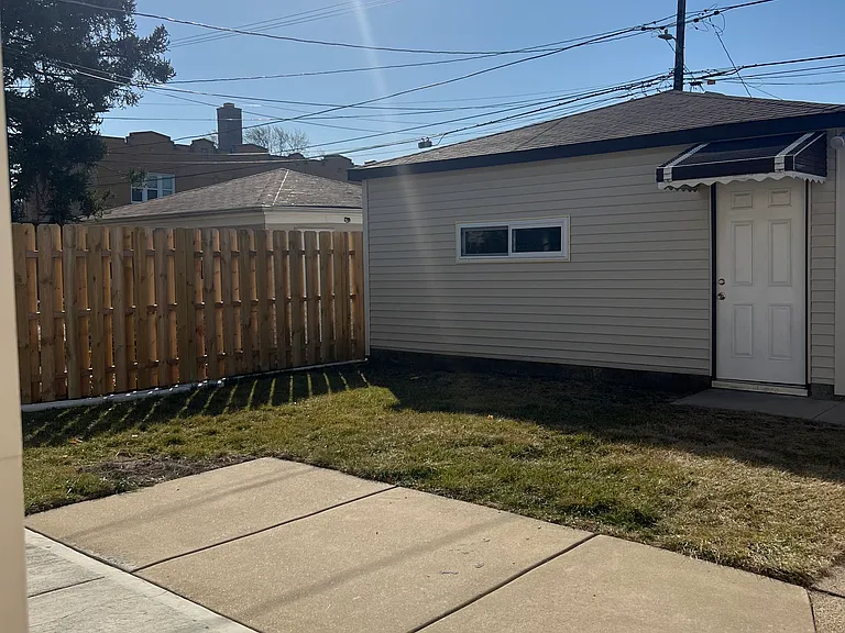 5305 W School St — Photo 13