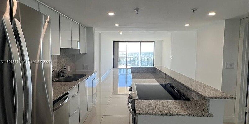 1st image of 1632 S Bayshore Ct APT 402