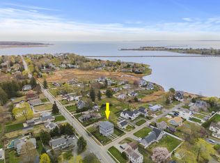 2 Old South Cove Rd, Old Saybrook, CT 06475