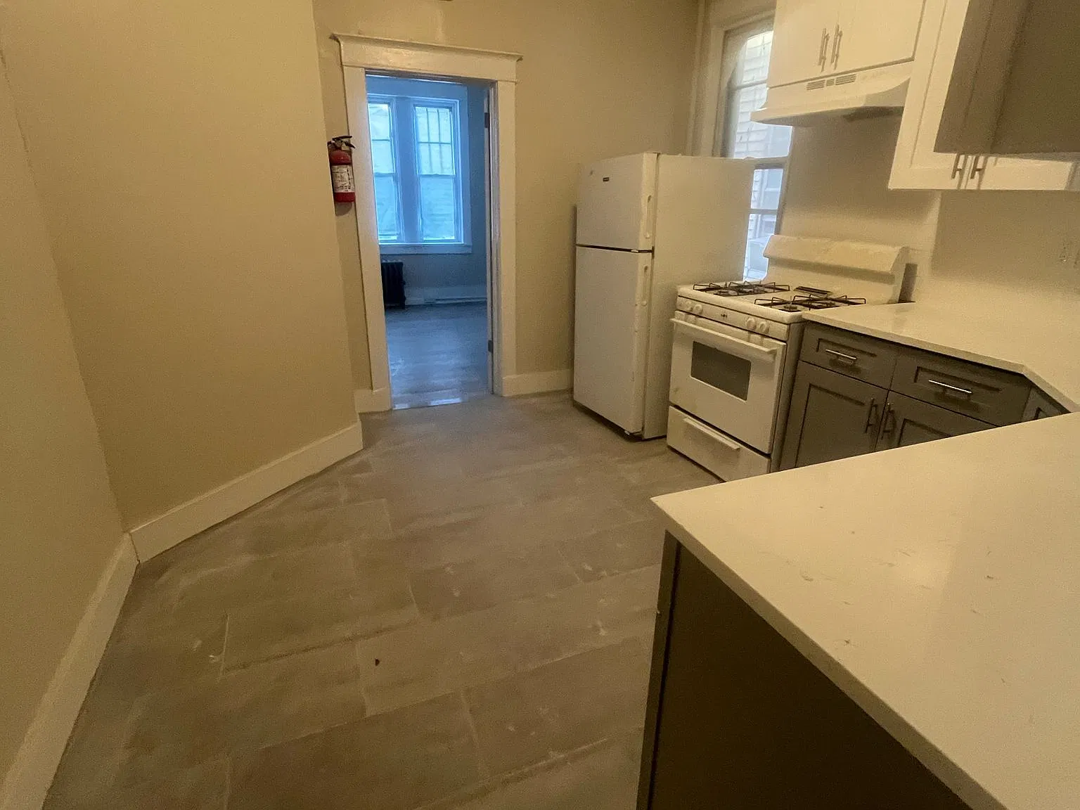 2 bed, 800 sqft, $1,600 — Photo 2