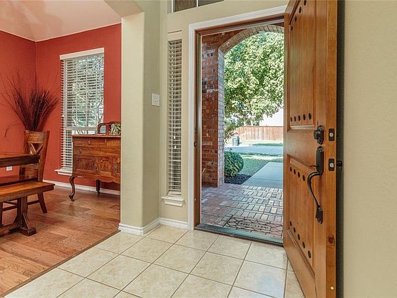 3rd image of 8664 Glenburne Dr