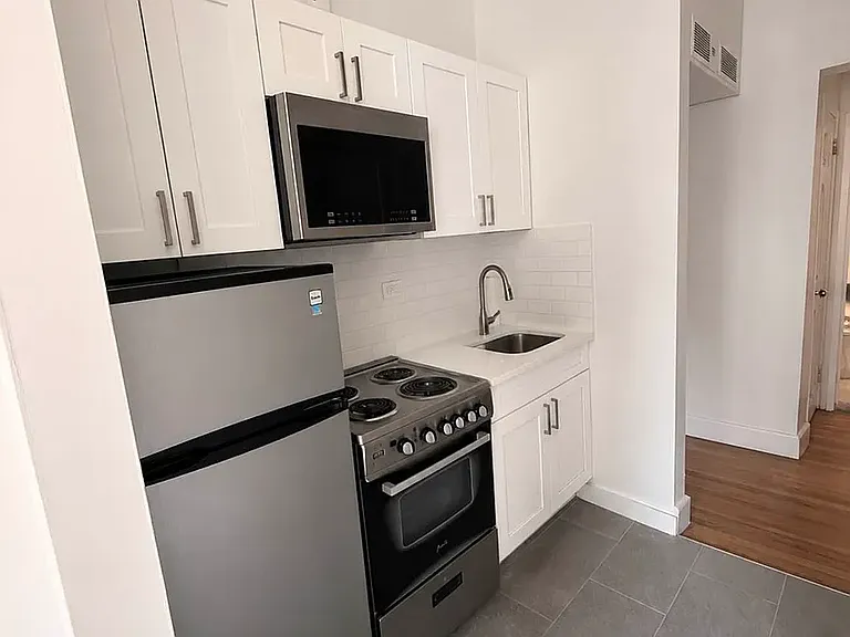 26 Gramercy Park S #5G — Photo 4