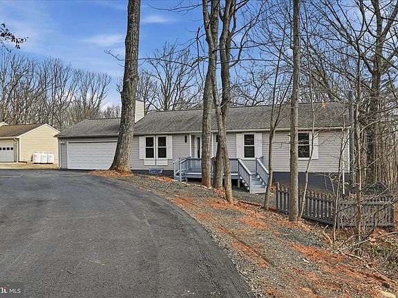 3rd image of 1411 Mercer Rd