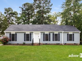 2809 Westwarren Rd, Greensboro, NC 27407