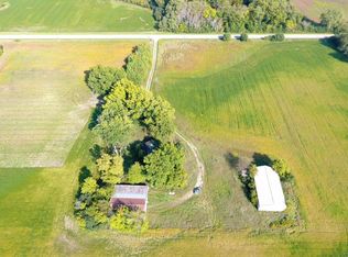 2953 N Golden Lake Rd, Oconomowoc, WI 53066