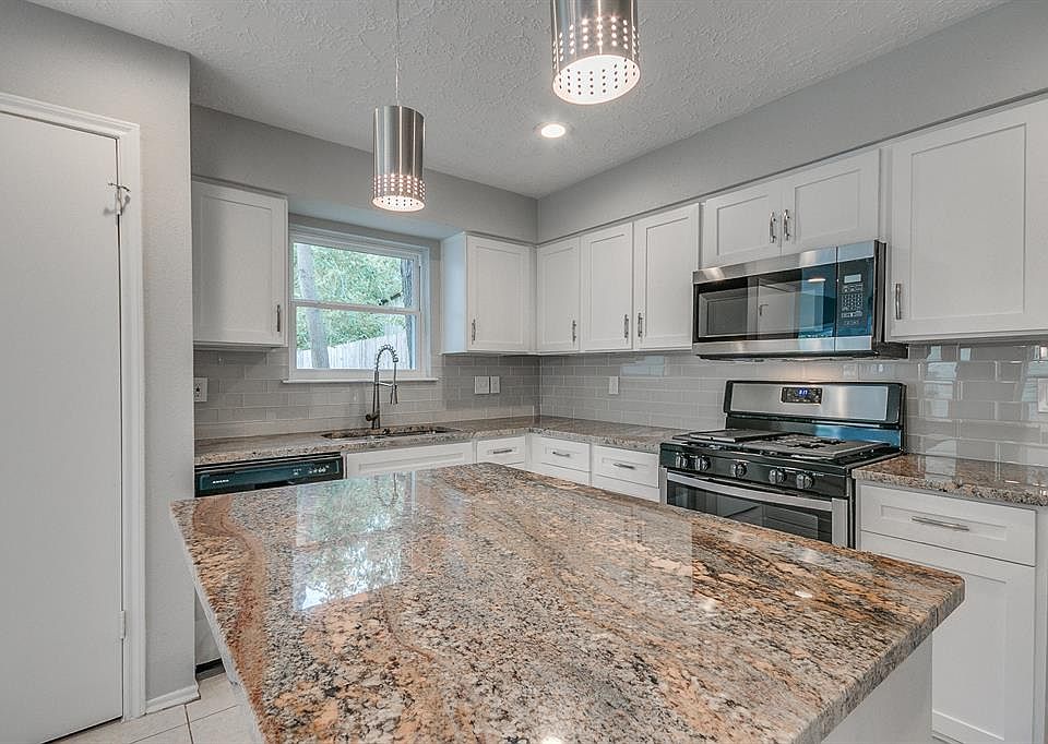 1st image of 9315 Kingsflower Cir
