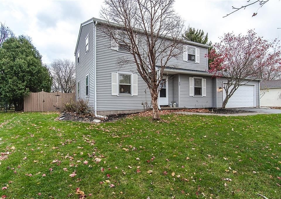 1st image of 17 Douglas Dr