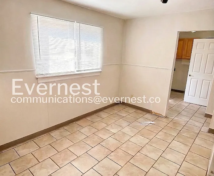 9717 Dennis Dr — Photo 4