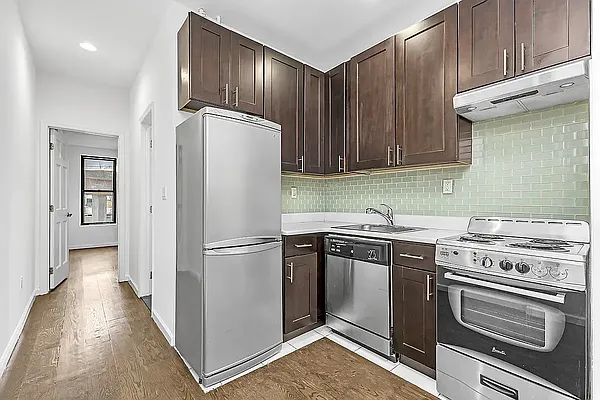 Rented by REAL New York | media 4