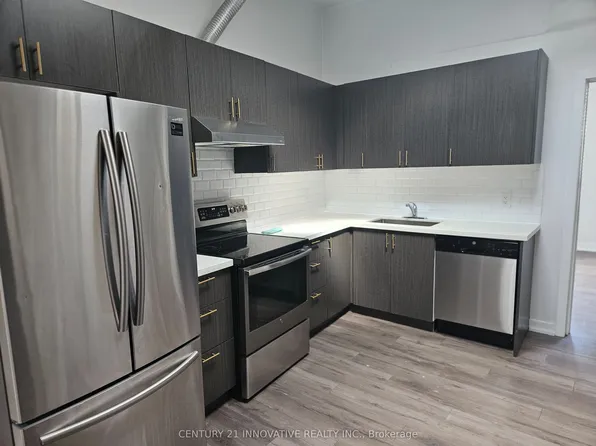 75 Main St N #102, Brampton, ON L6X 1M8