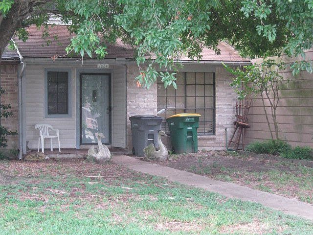 1st image of 102B Maplewood Dr