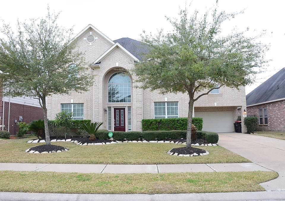 1st image of 19407 Lincoln Heights Ln