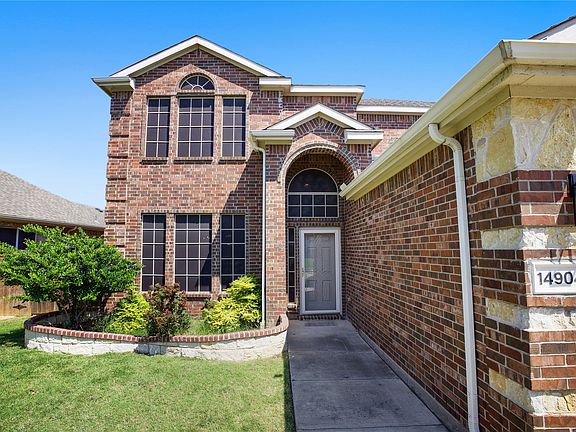 3rd image of 14904 Riverside Dr