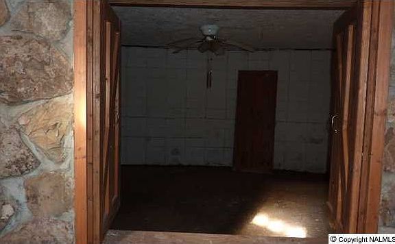4th image of 462 W Lee St